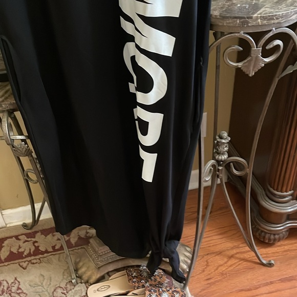 Beautiful Black Amore Dress With pockets and Long Elegant - Picture 6 of 8